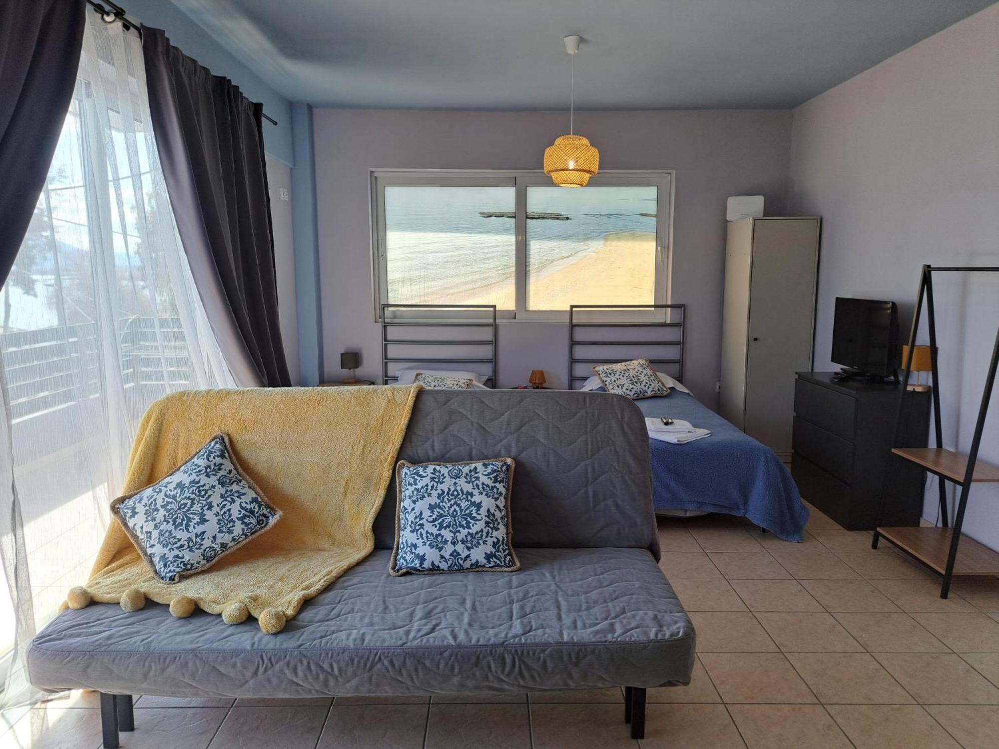 Seashell Apartment Artemida  Exterior photo